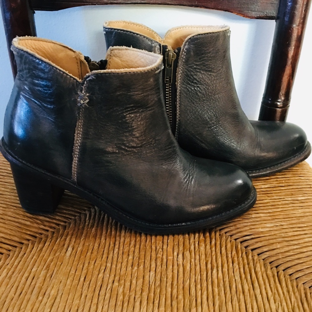 Bed Stu Yell Booties